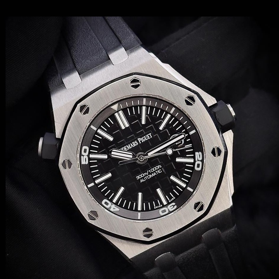 Audemars Piguet Royal Oak Offshore Diver in stainless steel with black dial and rubber strap